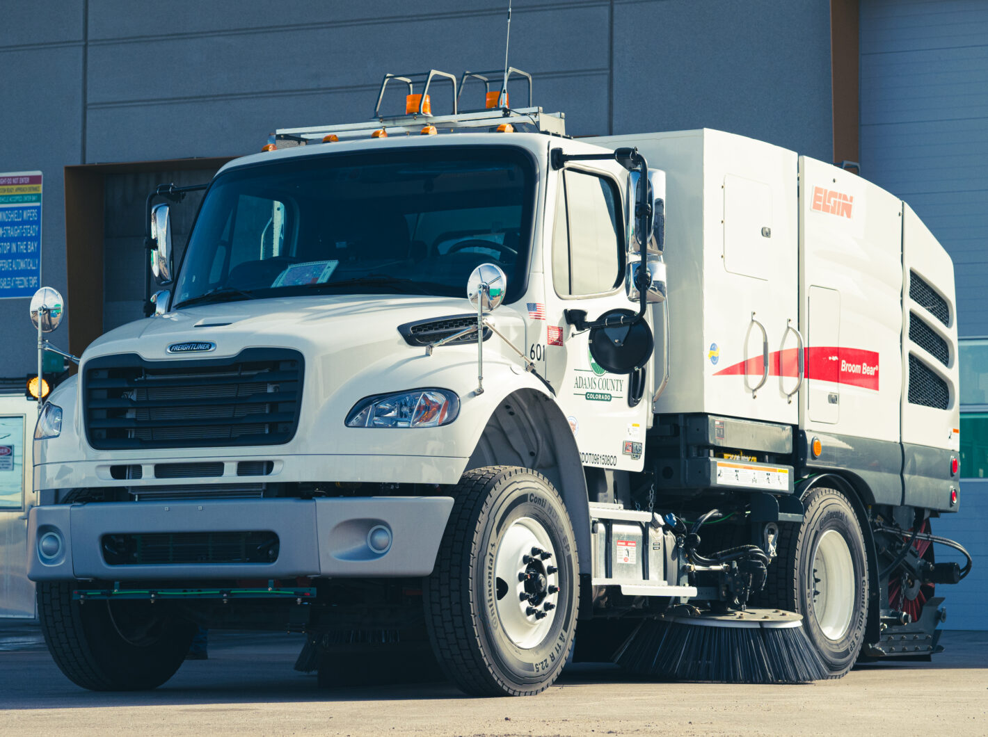 Street Sweeping Truck